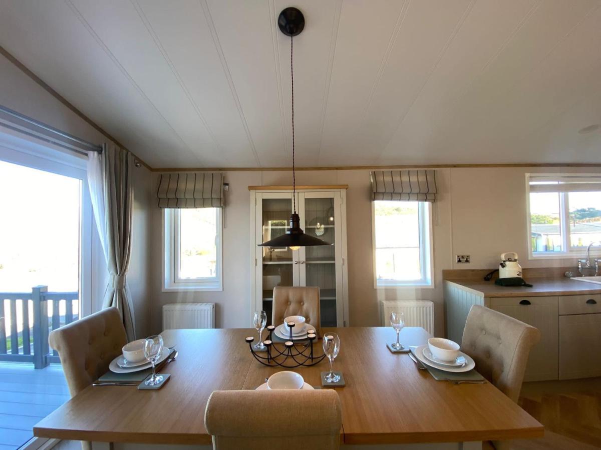 Daphne'S Lodge Mawgan Porth Eksteriør bilde